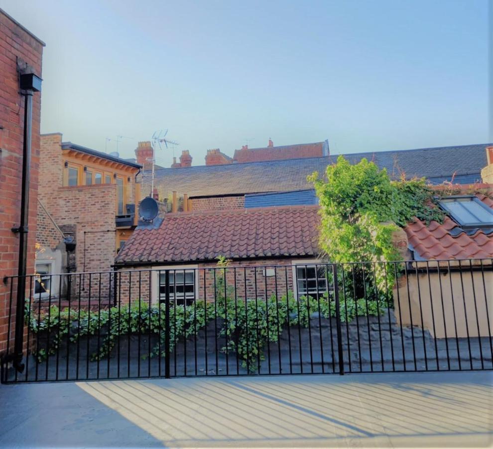 Heart Of Fossgate Apartment Йорк Екстериор снимка